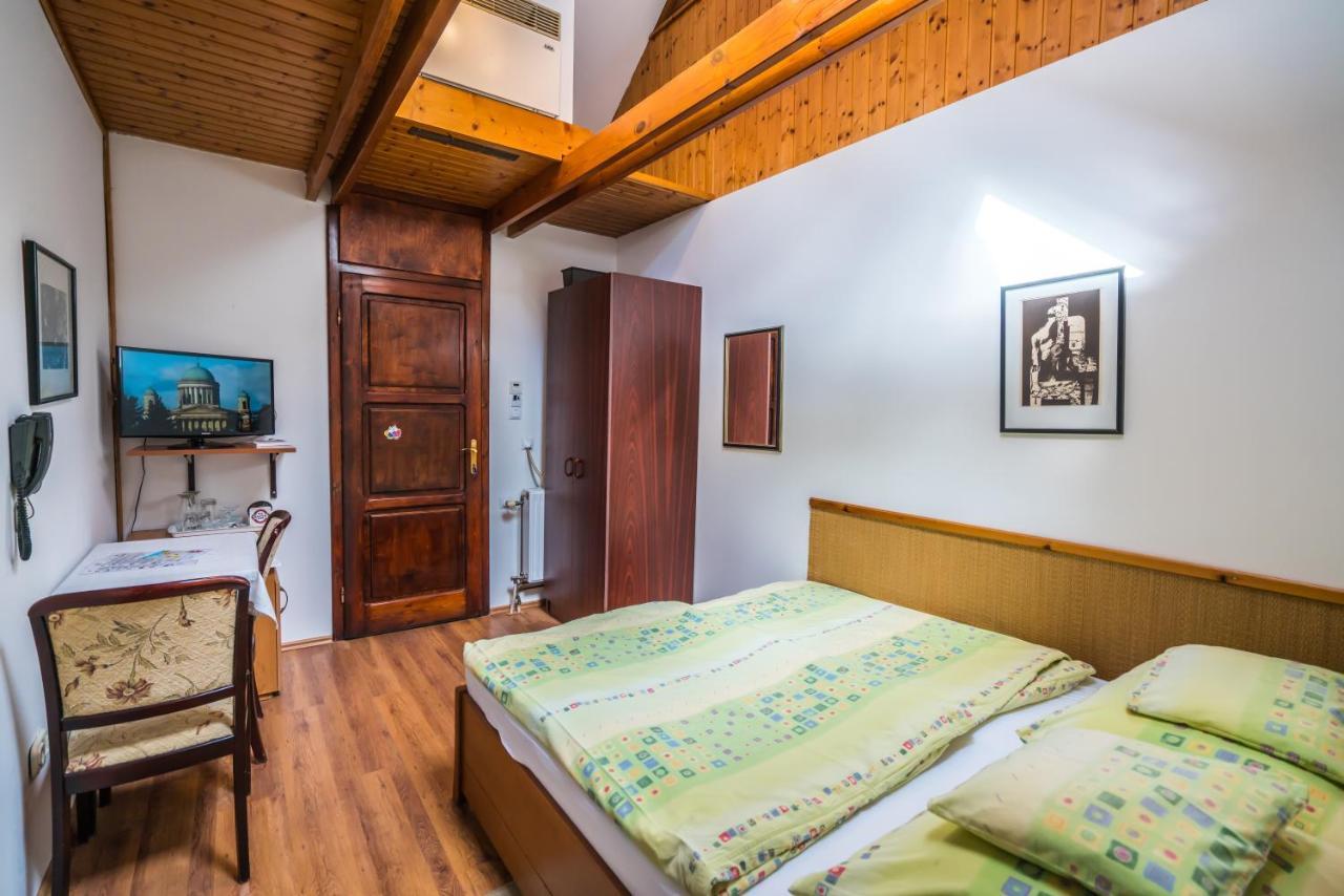 Szent Kristof Panzio Bed & Breakfast Estergon Dış mekan fotoğraf