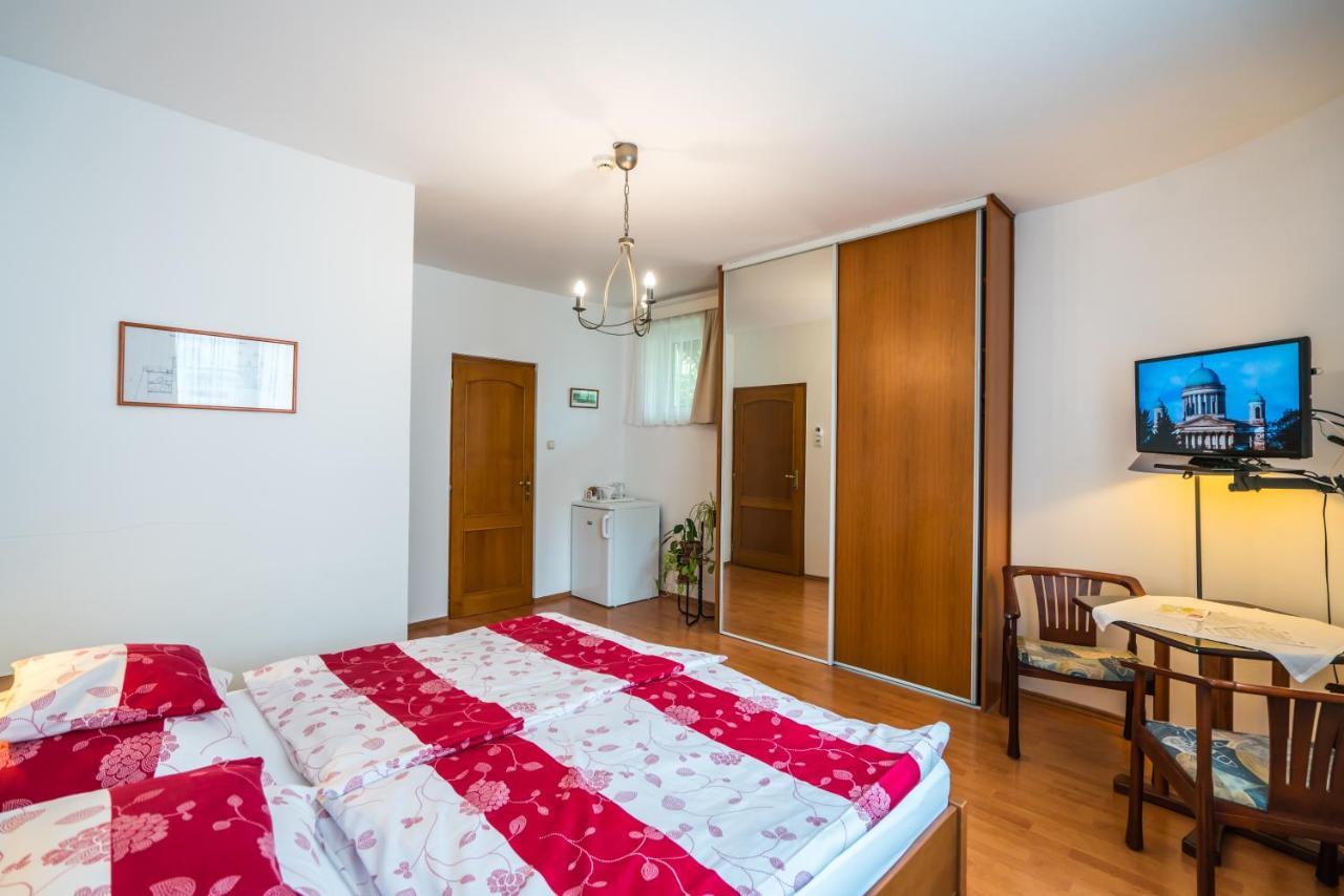 Szent Kristof Panzio Bed & Breakfast Estergon Dış mekan fotoğraf