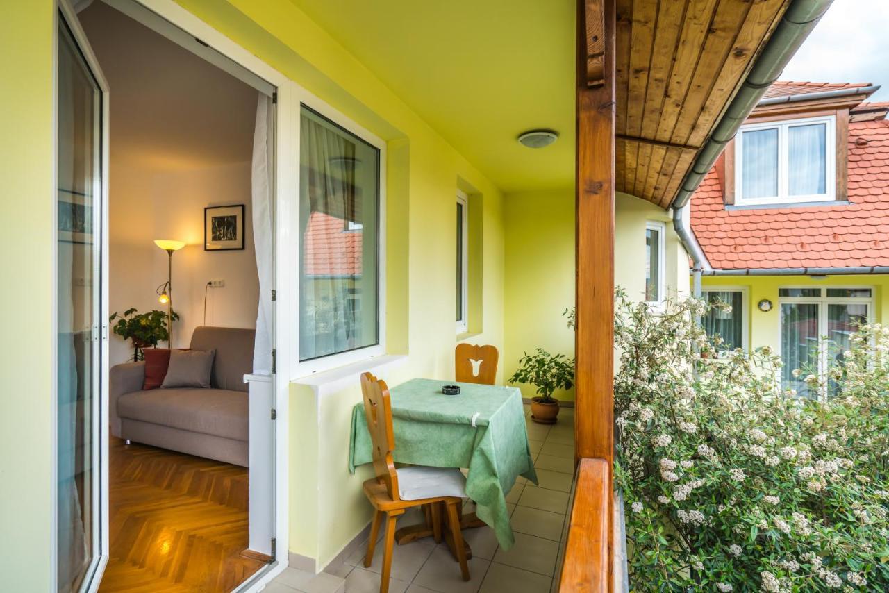 Szent Kristof Panzio Bed & Breakfast Estergon Dış mekan fotoğraf